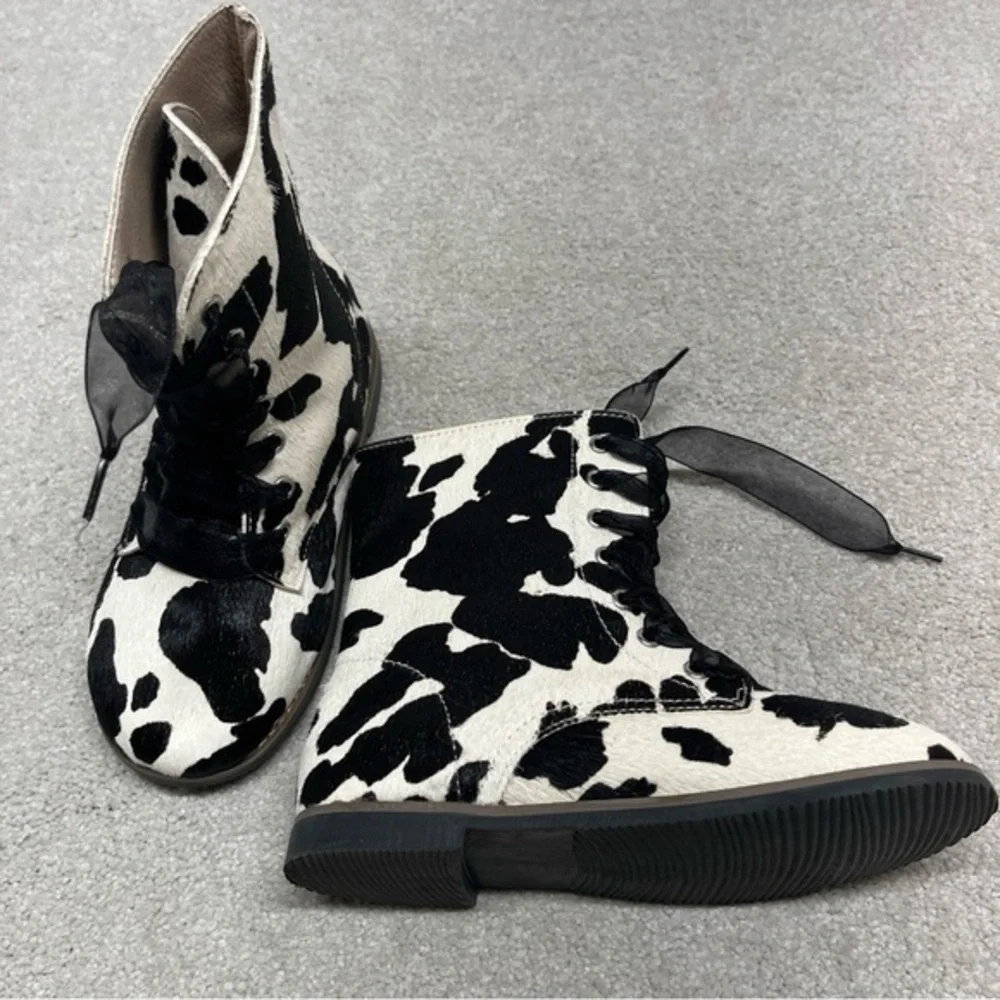 A‎ Bear Company Girls Cow Print Calf Hair Bootie SZ 13 New With Tags